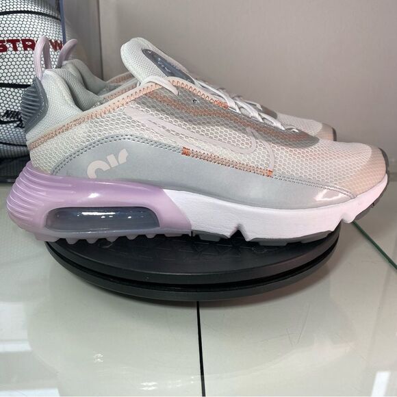 🆕 Nike	Air Max 2090 GS 'Platinum Tint Light Violet' - Womens 8.5 - Picture 3 of 11
